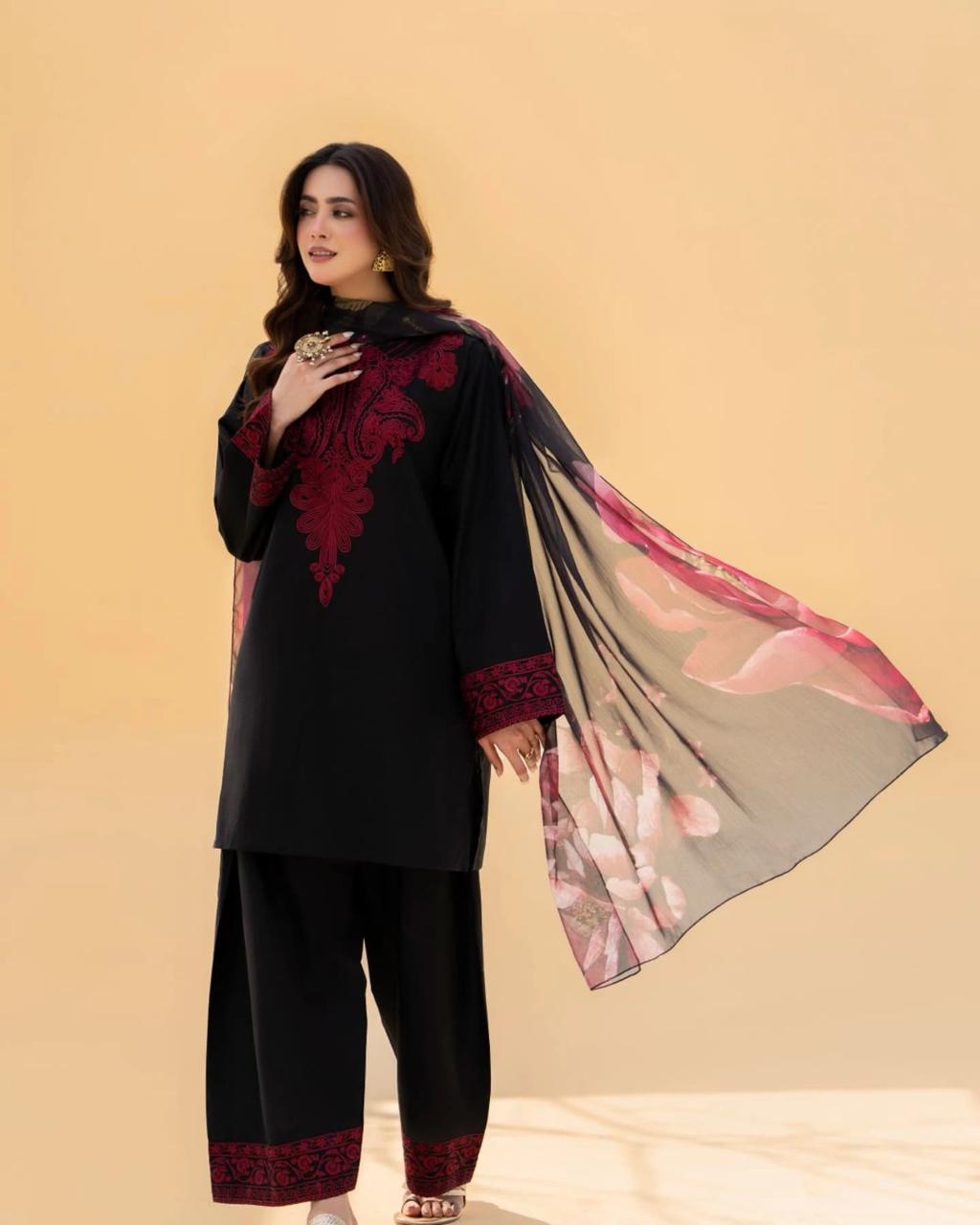 ZAROON LAWN 3PC ( FARSHI SHALWAR ) - Almia